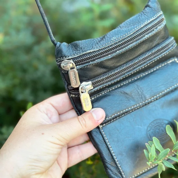 Cute Roots Mini Bag/Purse - Genuine Leather - made in Canada - black - Picture 6 of 6